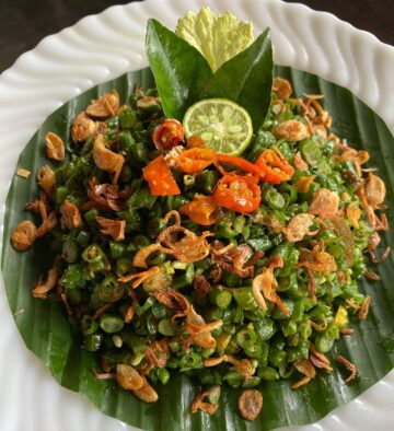 Lawar sayur khas bali