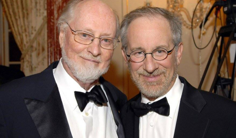 2 Film Jurassic Park Karya Steven Spielberg