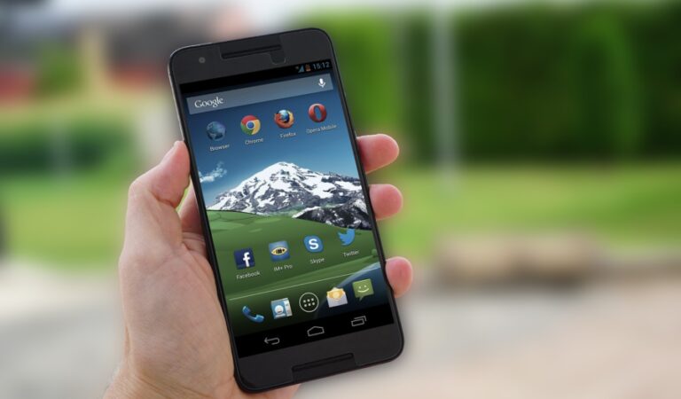 8 Rekomendasi HP Seharga 1 jutaan, RAM Hingga 4 GB!