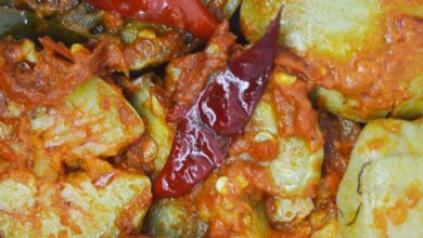 Merah Merona Jengkol Khas Indonesia e1734443671502