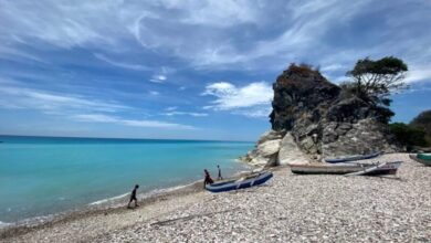 hamparan kerikil pantai kolbano 1 e1733840814952