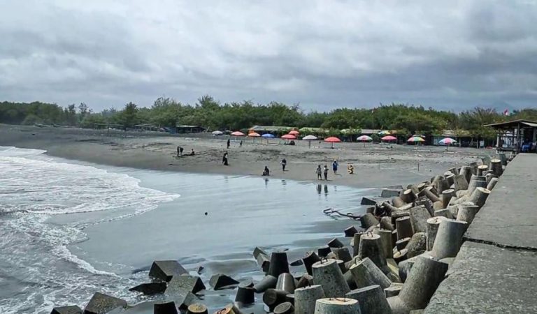 Informasi Wisata Pantai Glagah: Lokasi, Harga Tiket, dan Aktivitas Seru