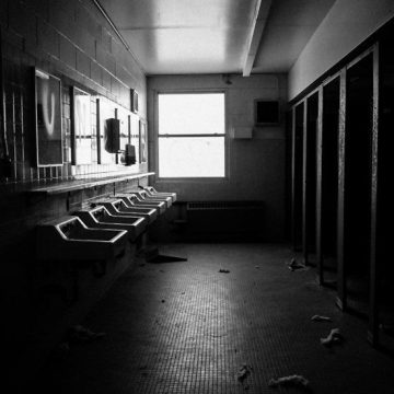 ‘Abandoned Dark Bathroom by SparklePyre by SparklePyre