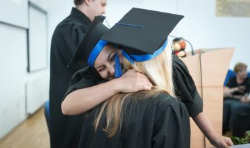 graduation 2038864 1280 e1684224416249