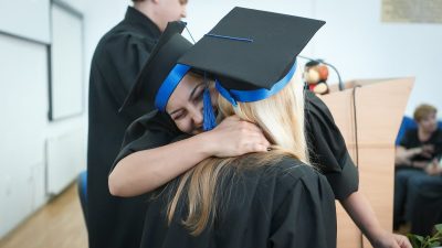 graduation 2038864 1280 e1684224416249