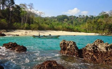 pantai rajagwesi banyuwangi e1685350218494
