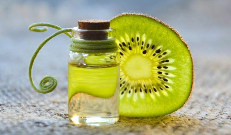 7 Manfaat Buah Kiwi Bagi Kesehatan, Dari Daya Tahan Hingga Kesehatan Kulit