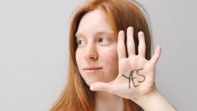 How HSPs Can Stop Falling Into the People Pleaser Trap e1735484616286