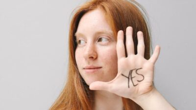 How HSPs Can Stop Falling Into the People Pleaser Trap e1735484616286