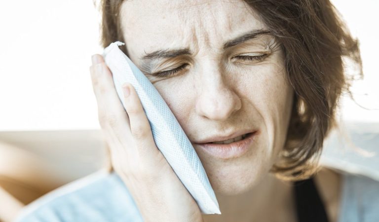 10 Obat Alami Untuk Sakit Gigi. Mudah Dicari dan Simpel