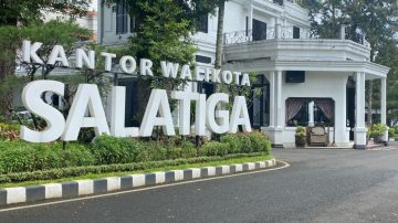 6260fbc100496 kantor walikota salatiga jawa tengah 1265 711