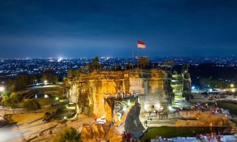 Destinasi Wisata Tebing Breksi Yogyakarta, Megah dan Memacu Adrenalin 6 breksi e1733847750410