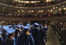 graduation 2394130 1280 e1735717126273