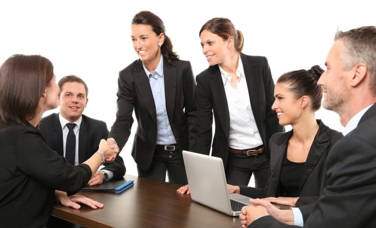 people 1979261 1280 e1694413433176