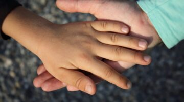 hand 838975 1280 e1703751720367