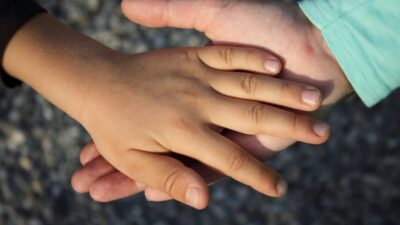 hand 838975 1280 e1703751720367