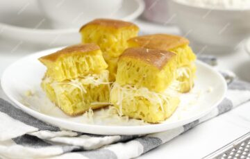 martabak keju indonesian traditional street food named martabak manis sweet martabak 685424 194 e1702027900191