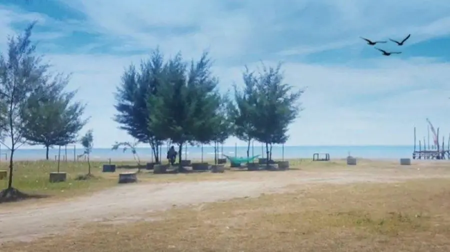 7 Wisata Pantai di Semarang, Eksotis dan Romantis! 3 Pantai Muara Kencan