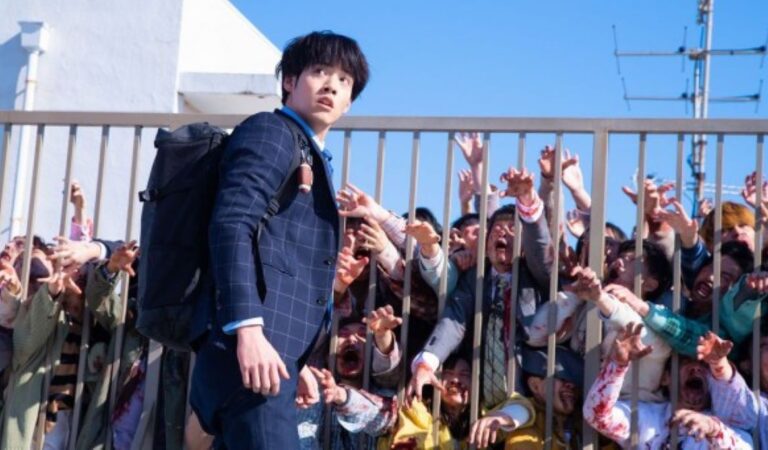 Ulas Film Zom 100: Bucket List of The Dead Live Action, Aksi Kocak Teror Zombie dan Budak Korporat