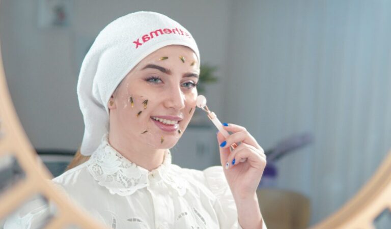 Glass Skin Goals: 6 Rahasia di Balik Kulit Sehalus Kaca yang Diidamkan