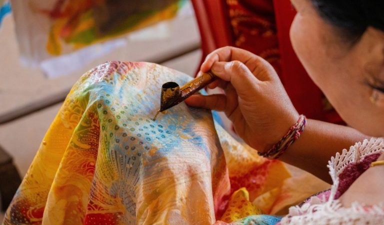 Perkembangan Batik di Indonesia, Dari Zaman Majapahit Hingga Menjadi Tren Saat Ini