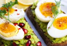 7 Makanan Kaya Asam Folat Yang Baik Dikonsumsi Ibu Hamil, Nutrisi Penting Untuk Bumil! 2 dish food cuisine egg ingredient boiled egg 1552771 pxhere.com e1737040025617