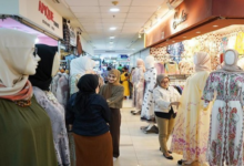 Lebaran dan Budaya Konsumerisme Berlebihan di Masyarakat, Antara Tradisi dan Tren! 2 Budaya membeli baju baru menjelang lebaran