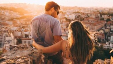 Ilustrasi menjalin hubungan e1752074827348