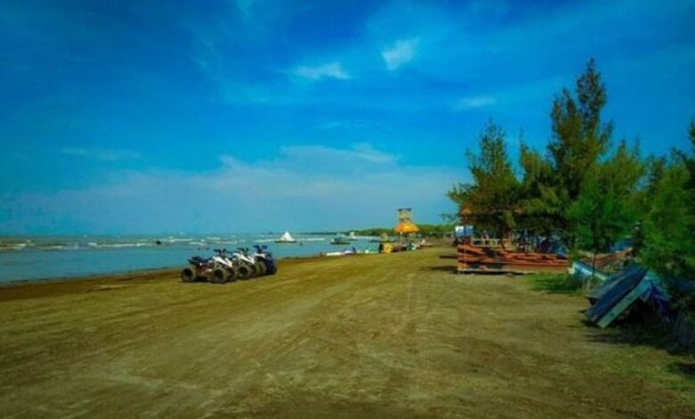 Pantai Karangsong Indramayu e1752365518927