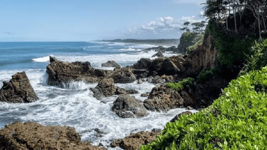 Pantai Karang Tawulan e1763820183959