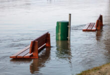 bench 6758067 1280 e1766135857256