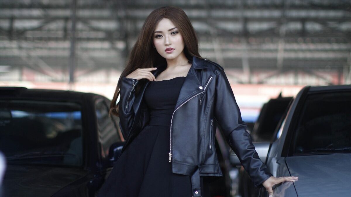 endho woman 5457202 1280 e1770359814125