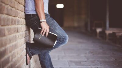 pexels adult 1869621 1280 e1770967116305