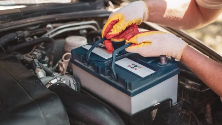 Mengapa Aki Mobil Tekor Terus Padahal Baru? Ini Dia 8 Biang Keroknya 1 aki mobil e1776046301775